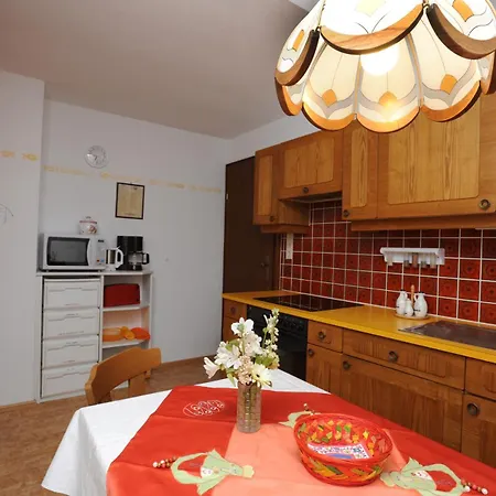 Konukevi Haus Moosbrugger 3*